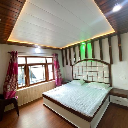 Sheen Homestay Gulmarg Extérieur photo