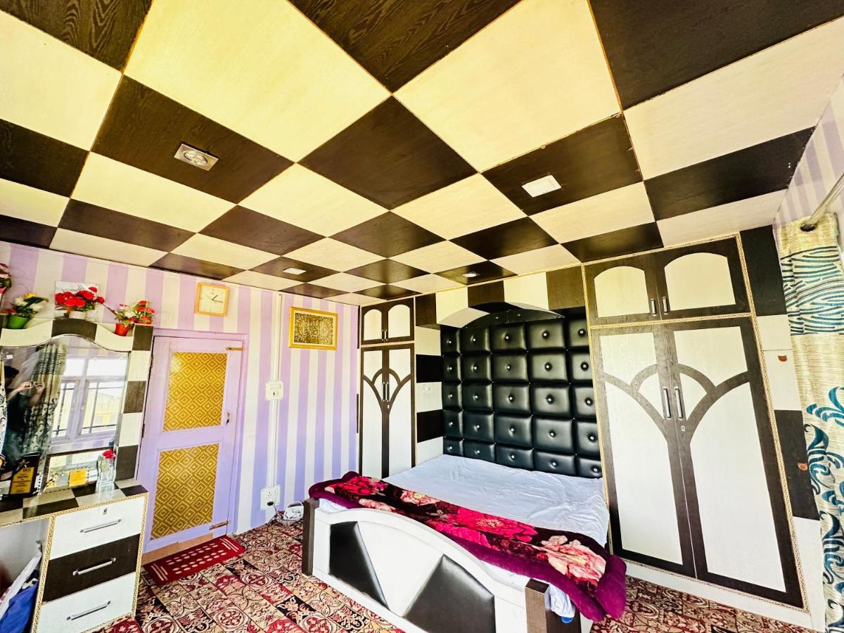 Sheen Homestay Gulmarg Extérieur photo