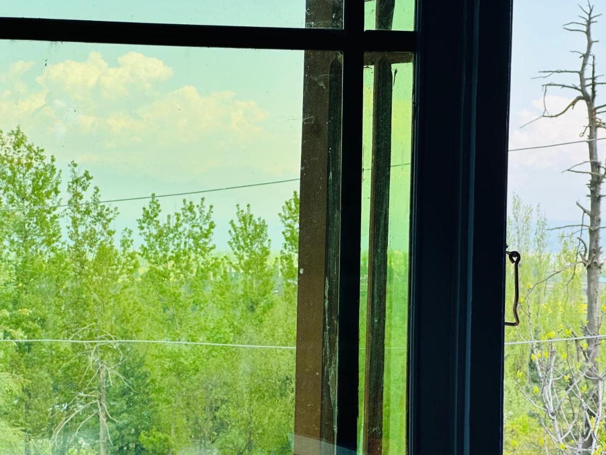Sheen Homestay Gulmarg Extérieur photo