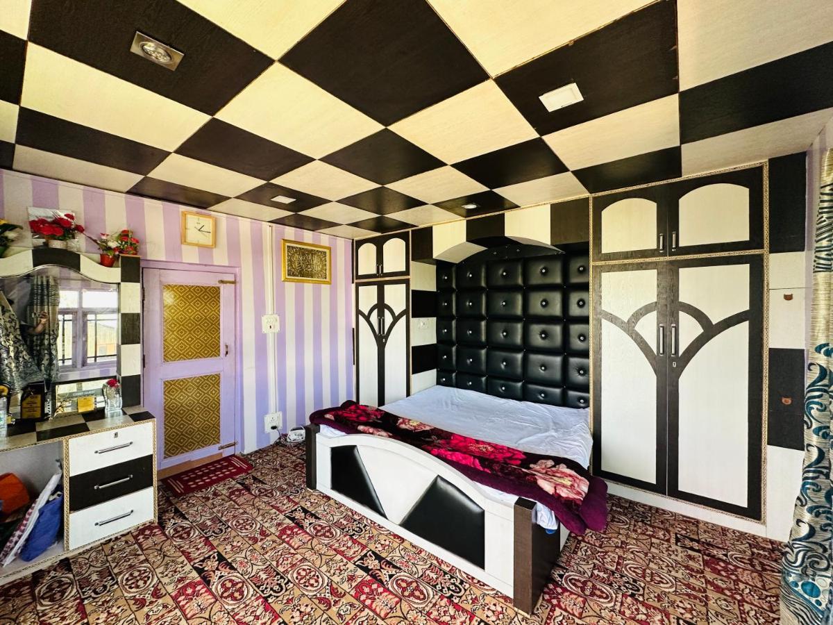 Sheen Homestay Gulmarg Extérieur photo