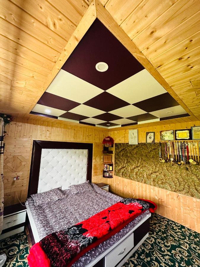 Sheen Homestay Gulmarg Extérieur photo