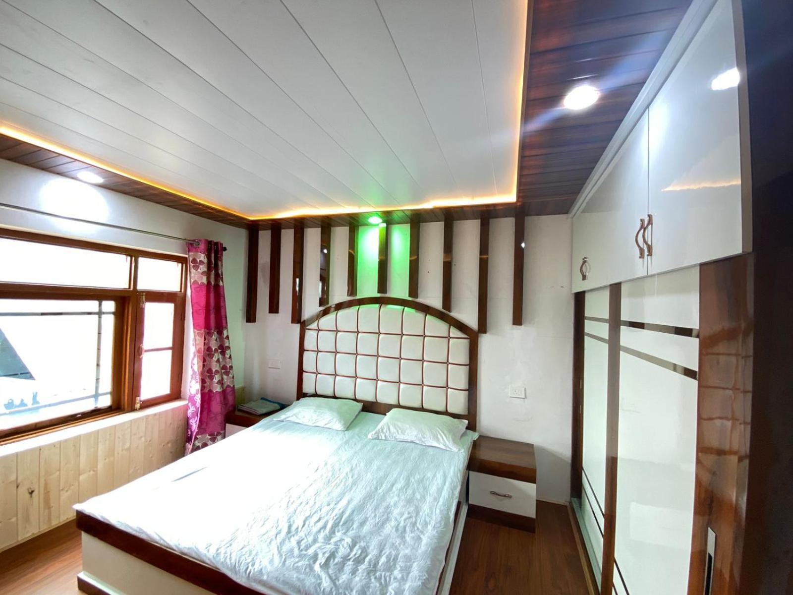 Sheen Homestay Gulmarg Extérieur photo