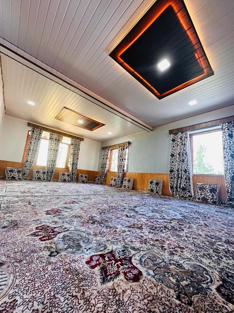 Sheen Homestay Gulmarg Extérieur photo